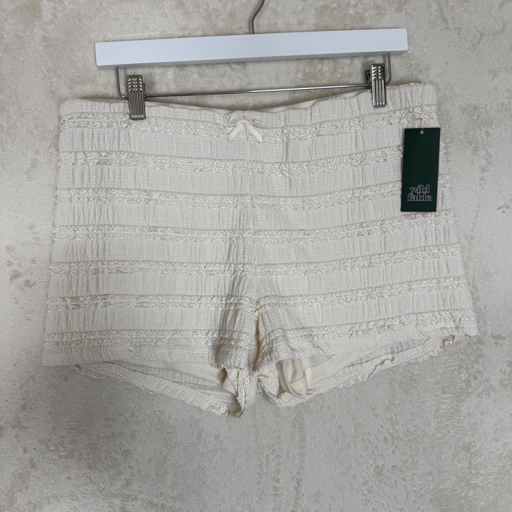 NWT Wild Fable White Lace Textured Shorts Boho Cottagecore Western Chic Beachy L